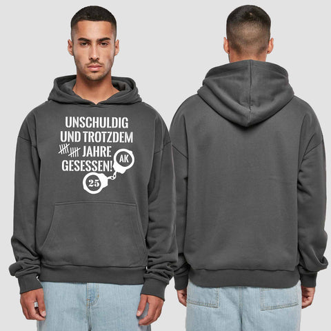 1008 "10 Jahre unschuldig" Abschluss Premium Oversize Hoodie einseitig bedruckt