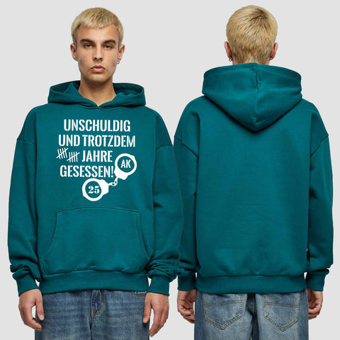 1008 "10 Jahre unschuldig" Abschluss Premium Oversize Hoodie einseitig bedruckt
