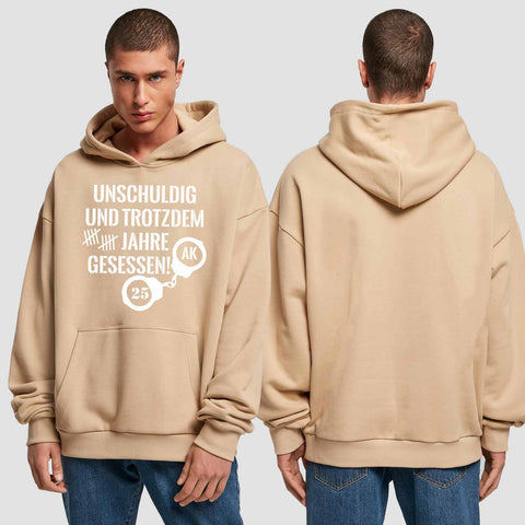 1008 "10 Jahre unschuldig" Abschluss Premium Oversize Hoodie einseitig bedruckt